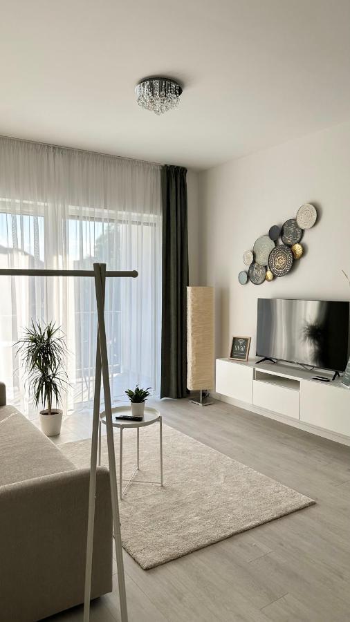 Linden Apartman 104 - Adults Only Mosonmagyaróvár Buitenkant foto