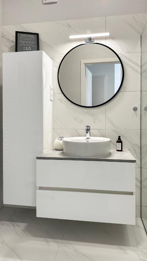 Linden Apartman 104 - Adults Only Mosonmagyaróvár Buitenkant foto