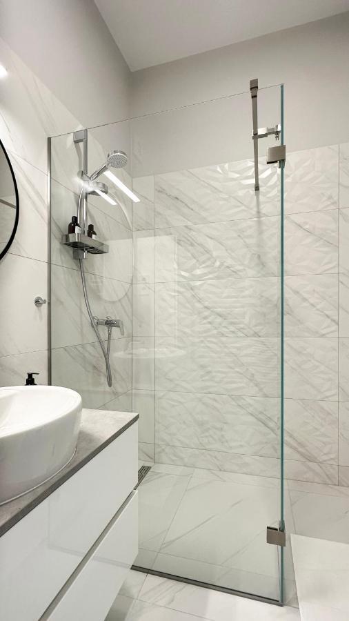 Linden Apartman 104 - Adults Only Mosonmagyaróvár Buitenkant foto